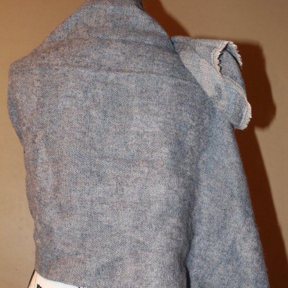 Jack and Missy Soho Blanket Scarf - Picture 5 of 8